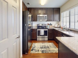 Carriage Townhomes on the Lake II, Garland, TX 75040