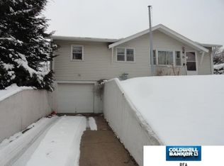 6110 S 17th St, Omaha, NE 68107