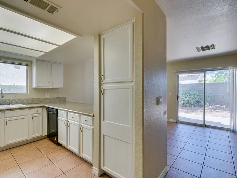 9532 Amber Valley Ln — Photo 9