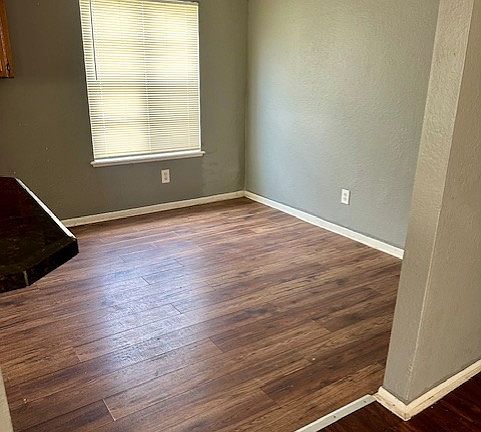 5th image of 3622 Crestbrook Ct APT 4