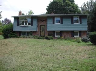 65 Hametown Rd, New Freedom, PA 17349