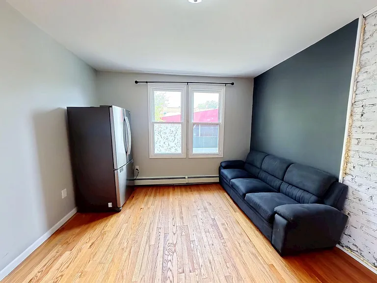 305 Cator Ave #1F — Photo 4