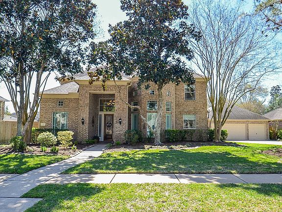 4th image of 22807 Two Rivers Ln