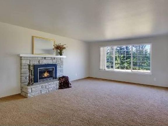 5th image of 3015 Sunnyside Blvd