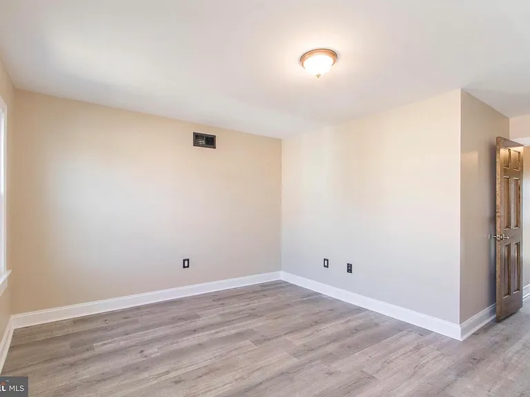 4100 Garrett Rd — Photo 4