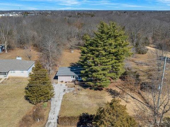 1249 Diehr Rd, Wentzville, MO 63385