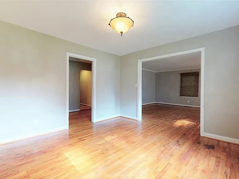 1674 Beacon Hill Blvd — Photo 5