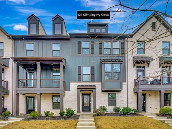 125 Climbing Ivy Cir, Fayetteville, GA 30214