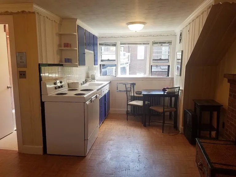 16 Pinckney St #4 — Photo 12