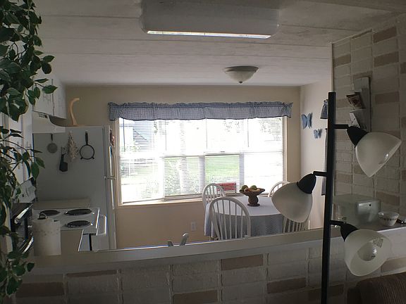 4th image of 54 Hacienda Blvd