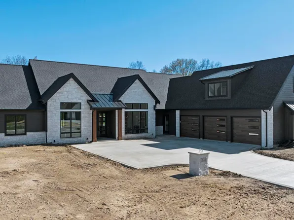 546 Contour Cv, Huntertown, IN 46748