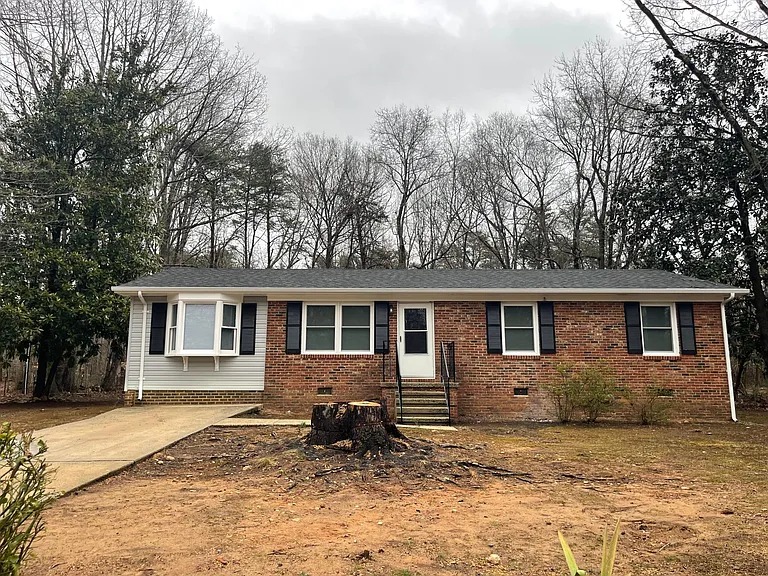 205 Lancaster Rd — Photo 1