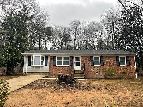 205 Lancaster Rd Photo 1