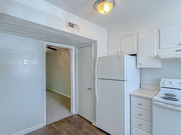 3rd image of 301 Village Dr APT 13D