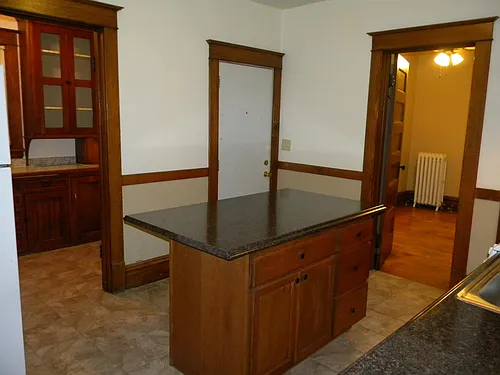 742 Buchanan St NE Photo 1