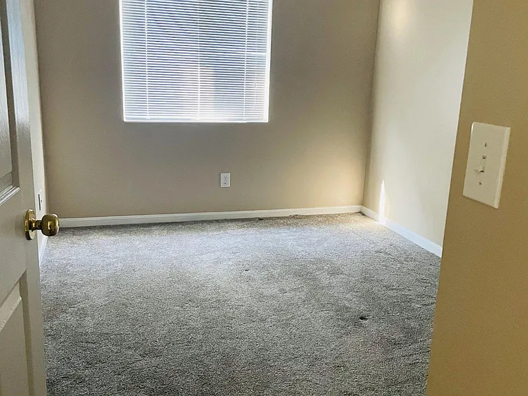 4082 E Village Dr #4082 — Photo 13