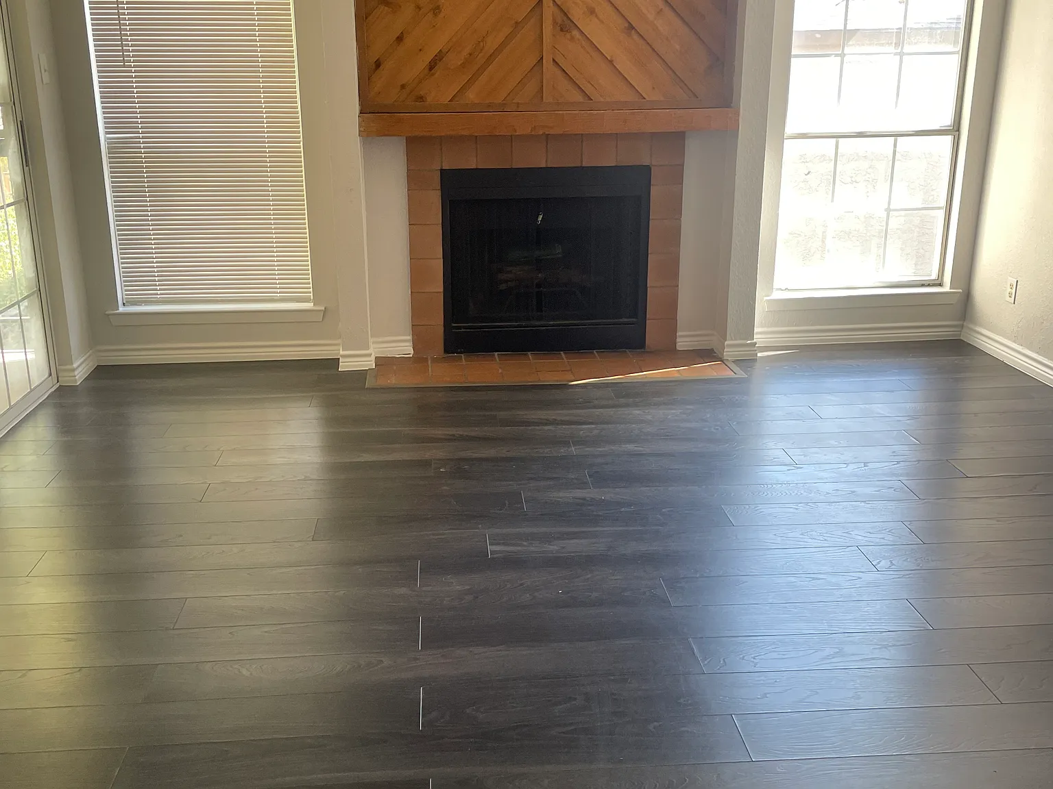 1 bed, 734 sqft, $1,050 — Photo 3