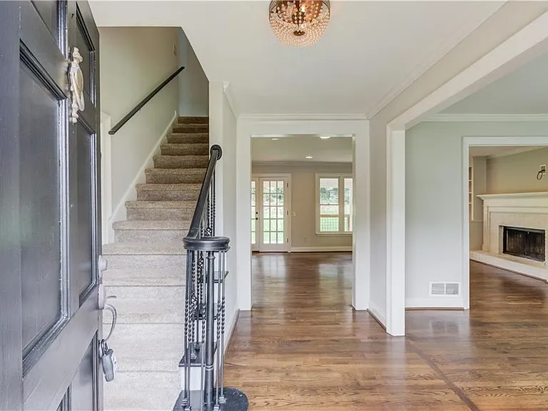 153 Lantern Ridge Ct — Photo 4