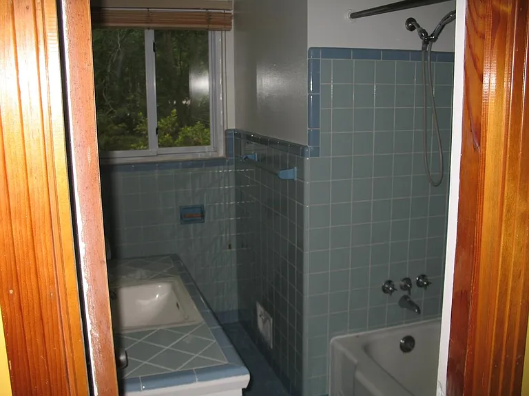 1532 Myrtle Dr — Photo 6