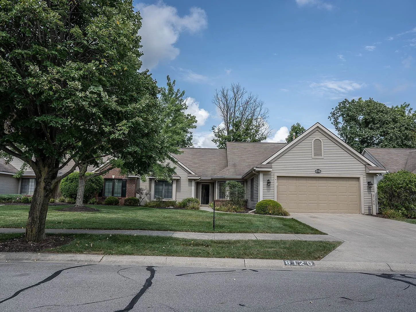 8126 Chardonnay Ln photo 1