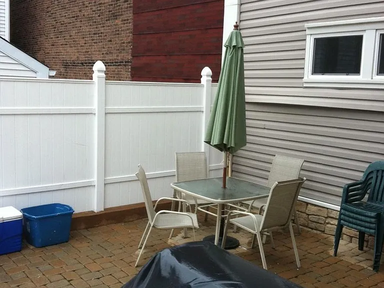 1819 Larkins Way — Photo 20