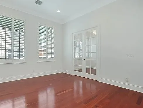 180 NE 6th Ave #F — Photo 9