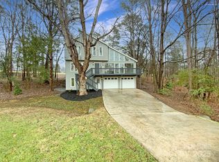 8417 Raintree Ln, Charlotte, NC 28277