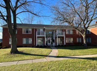 16810 Edloytom Way #176, Clinton Township, MI 48038