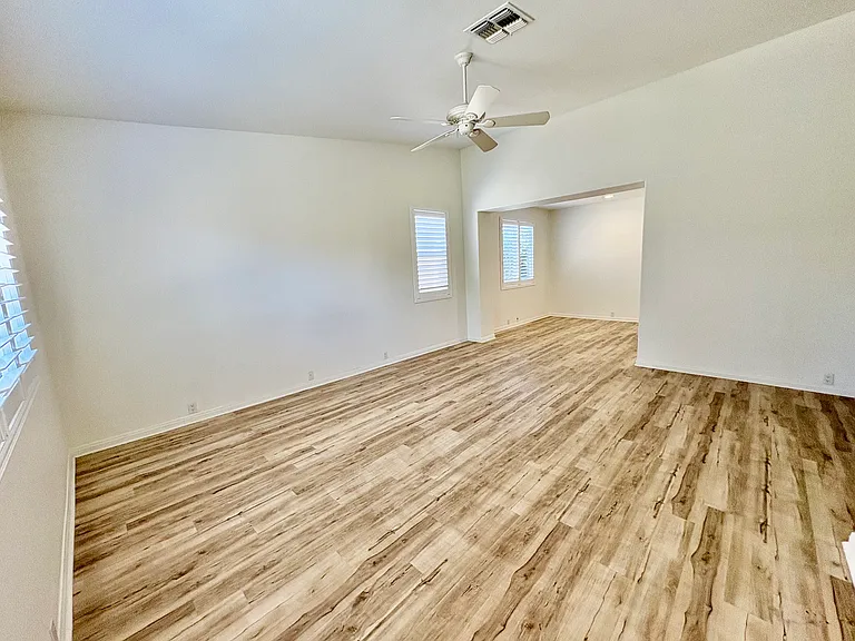 SPACIOUS PRIMARY SUITE