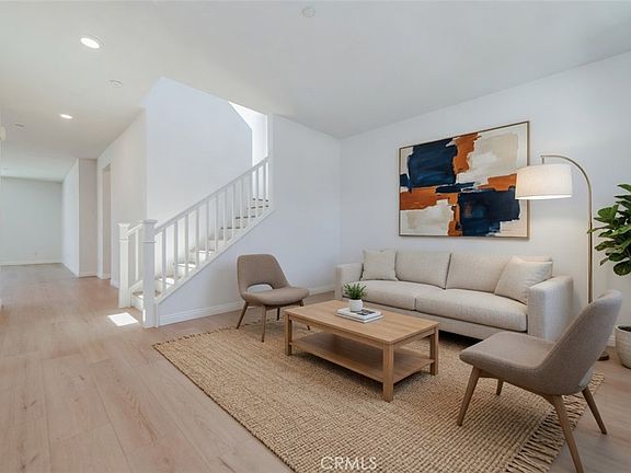 5th image of 2834 E Murdock Ln