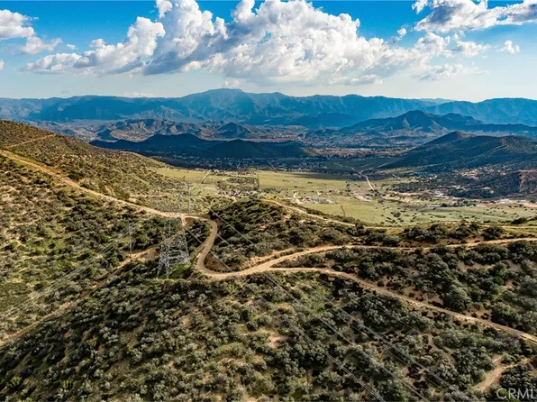 1 Sierra Pellona Mtwy #1, Palmdale, CA 93551