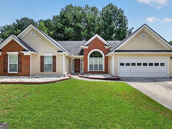 3rd image of 1142 Autumn Glen Way