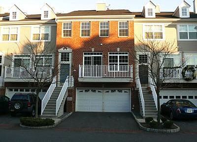 1st image of 12 Swan Ct