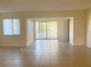 528 Shady Pine Way APT D2, West Palm Beach, FL 33415