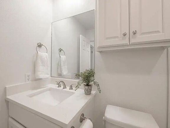 5th image of 303 Fantail Loop APT B