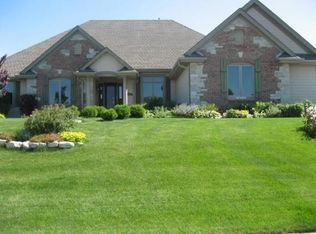 N72W23424 Braddock Pl, Sussex, WI 53089