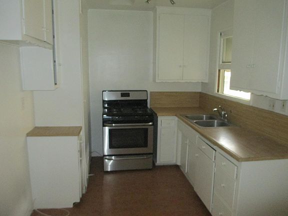 2nd image of 4925 Klump Ave APT B