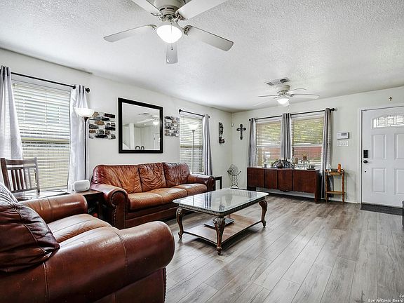 4th image of 2810 ASPEN BND