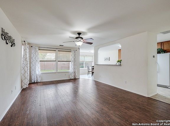 4th image of 58 Coastal Ln