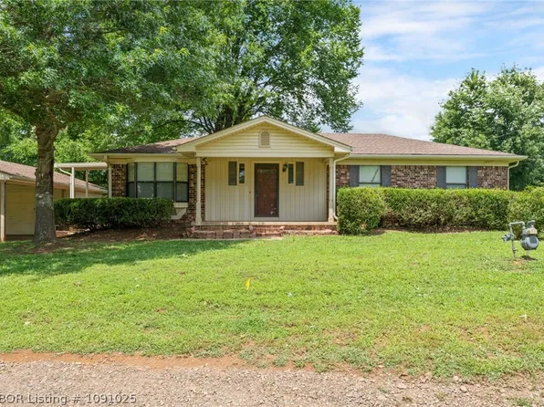 3127 Blake Rd, Van Buren, AR 72956