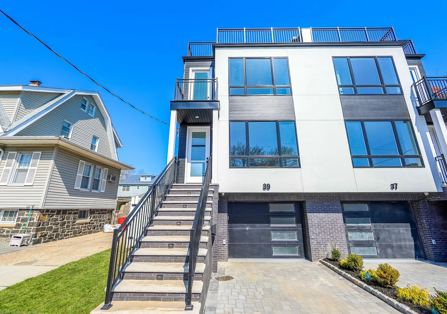 Brand New Construction - 4/Bed 5/Bath - Prime Location - NYC Views — Photo 4