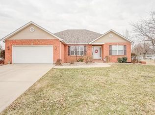 548 Bluestone Ct, Mascoutah, IL