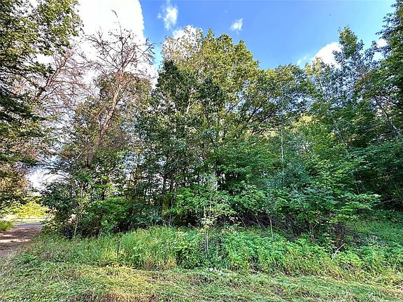 3rd image of 1438 Pleasant Hill Road