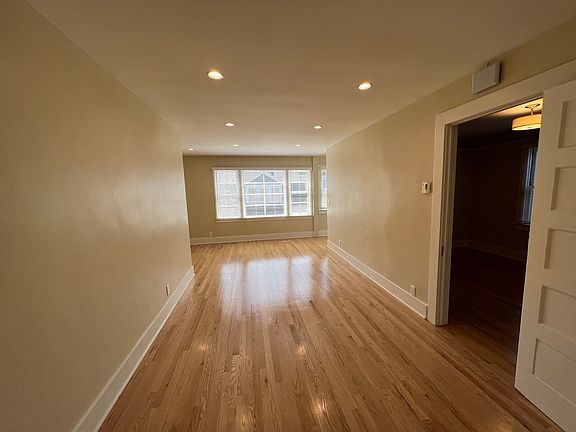 3rd image of 123 1/2 Wavecrest Ave