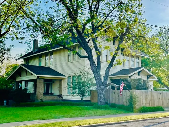 1000 N Main St, Bonham, TX 75418