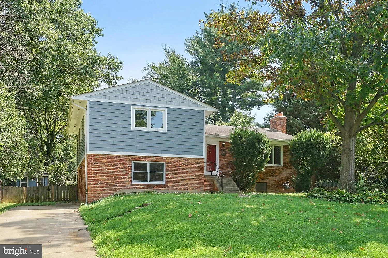 4 bed, 3.0 bath, 2462 sqft, $4,785 — Photo 1