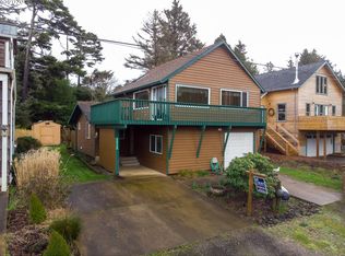 5915 8th St NW, Tillamook, OR 97141