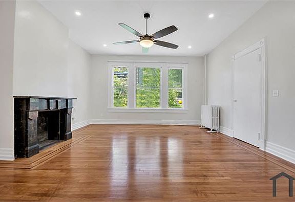 4th image of 353 Saint Pauls Ave APT 2