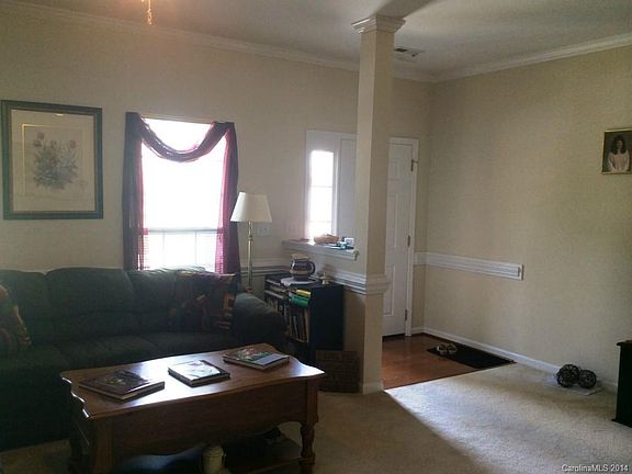 3rd image of 4027 Broadview Ln #4