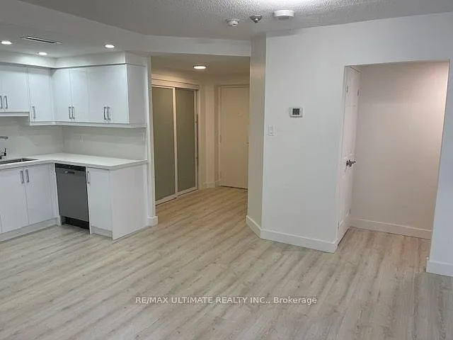 55 Centre Ave #702 — Photo 7